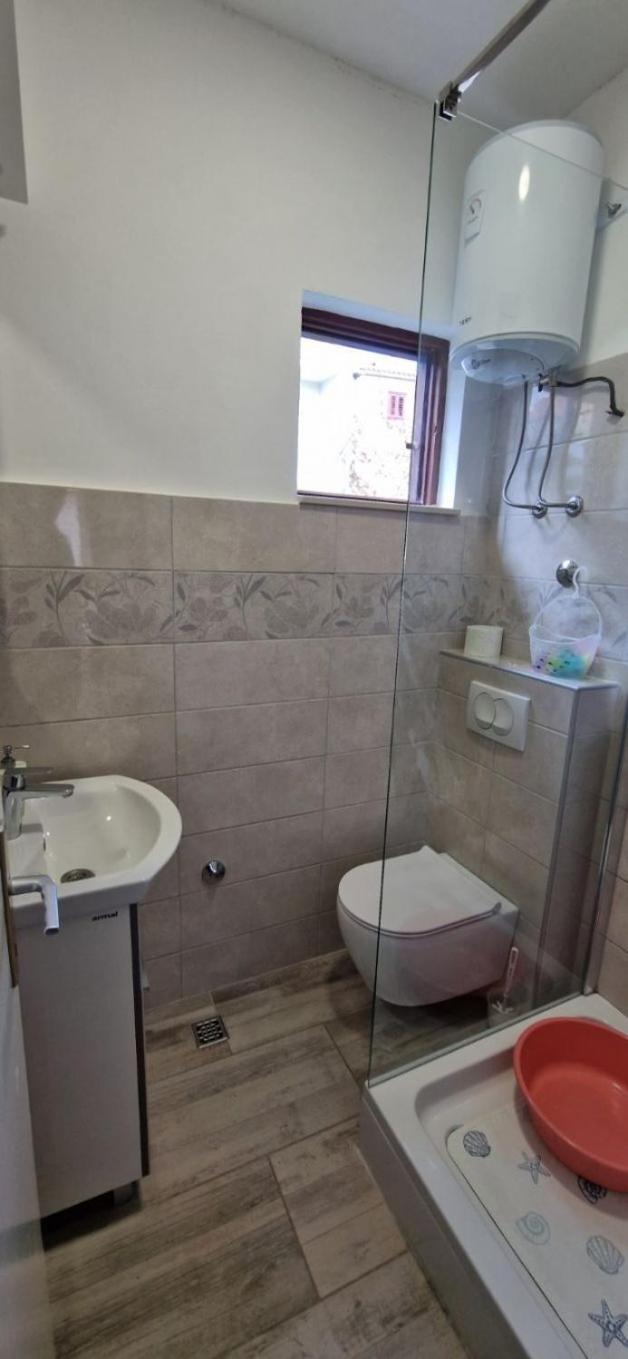 Apartment Tenara Vis Exterior foto